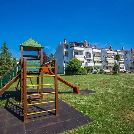 Apartment Tereza Porec Exterior photo